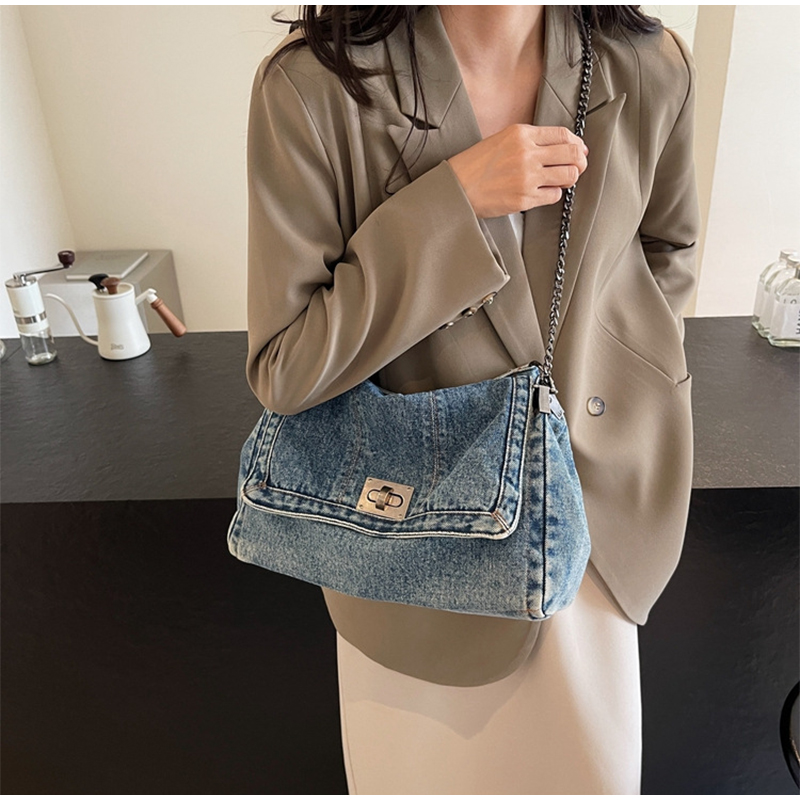 Retro Distressed Washed Denim  – обзор и цена Saddle Bag Distressed