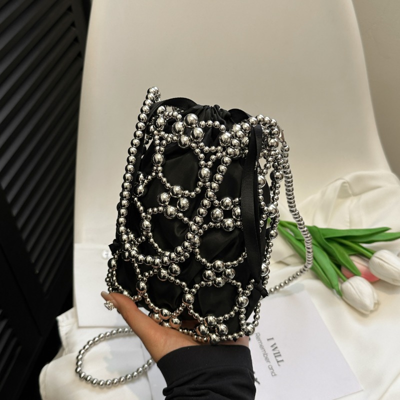 White Beading Bucket Shoulder  – обзор и цена Luxury Bags On Sales