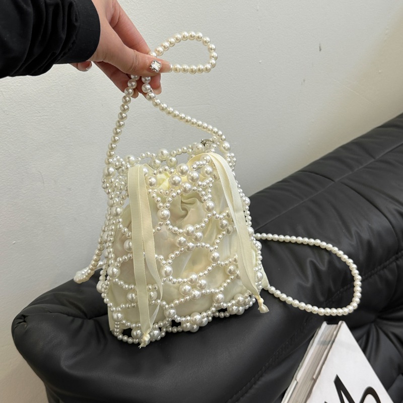 White Beading Bucket Shoulder  – обзор и цена Luxury Bags On Sales