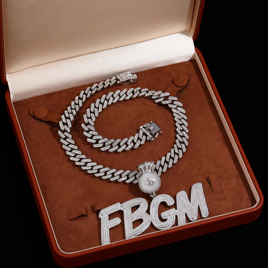 Customized Name Pendant Bling  – обзор и цена Luxury Bags Cz