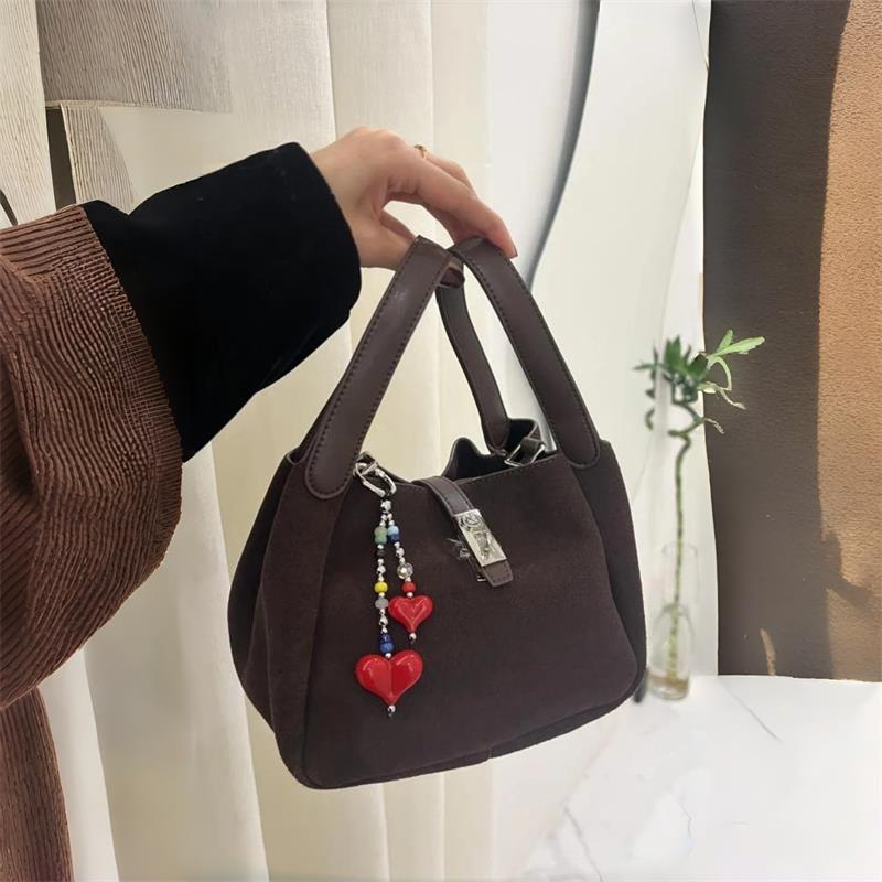 Luxury Suede Bucket Bag With S – обзор и цена Luxury Bags With Silver Hardware