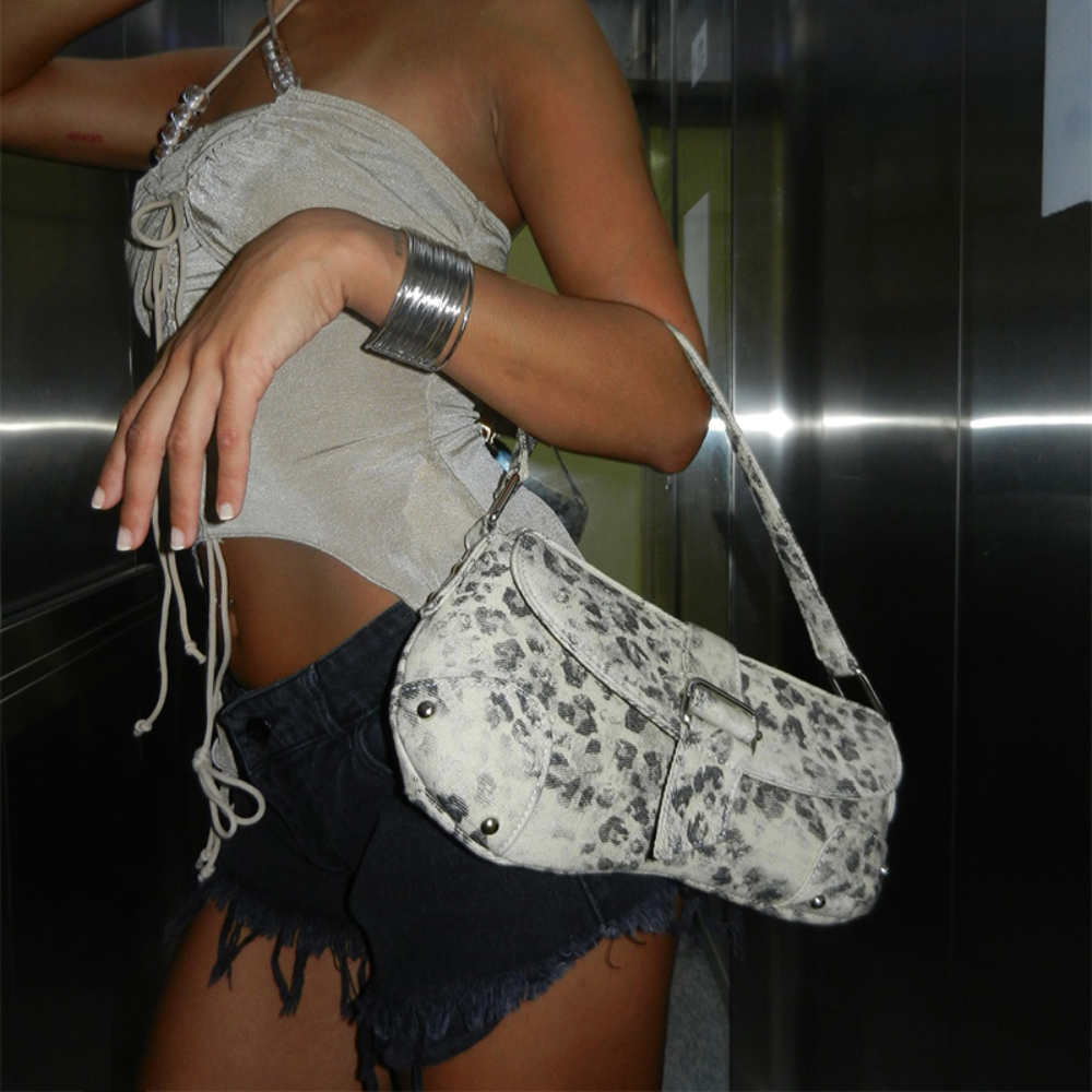Distressed Canvas Leopard Stri – обзор и цена Saddle Bag Distressed